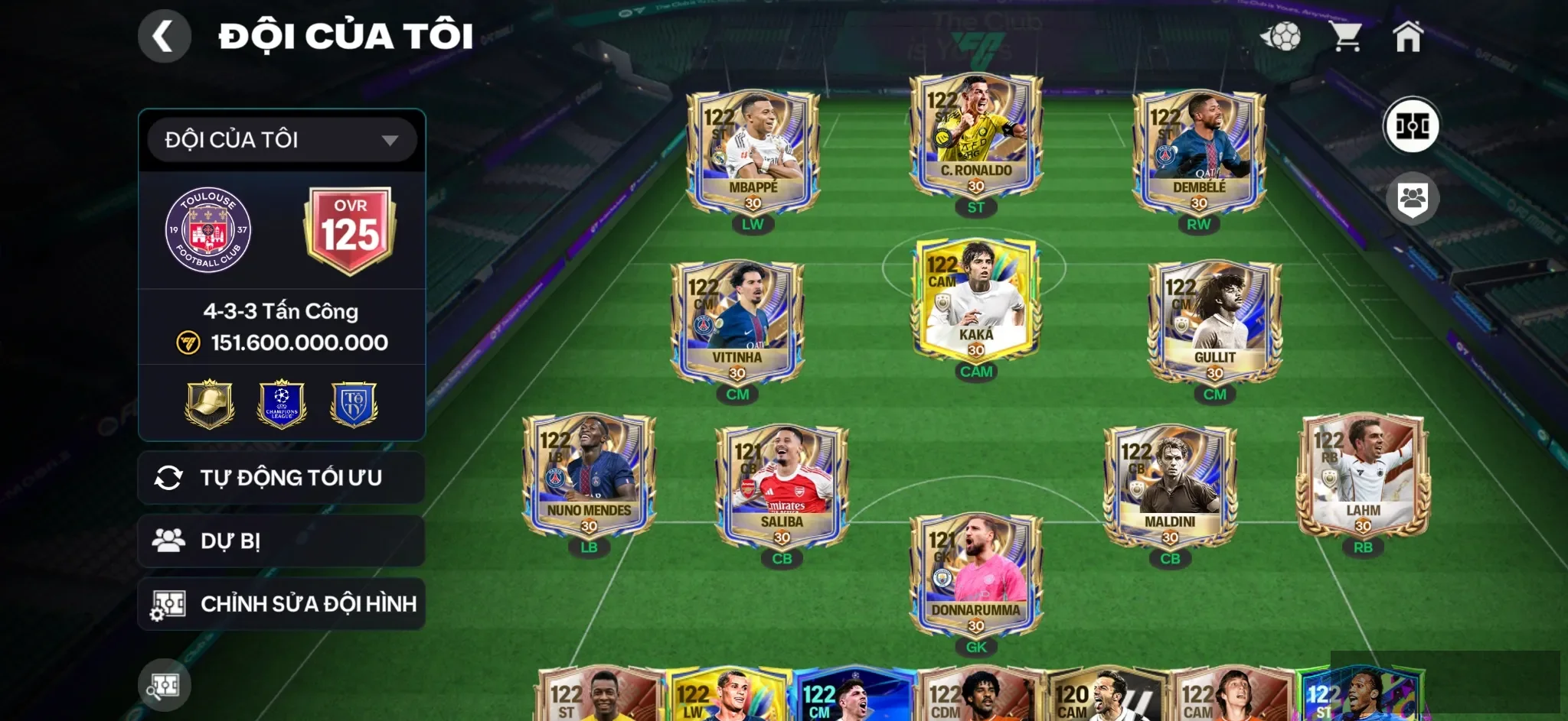 Siêu Phẩm OVR 125,..Max Utoty + Kaka + pele + Rivaldo + Rái cá + 4 chữ kí ( hiếm )