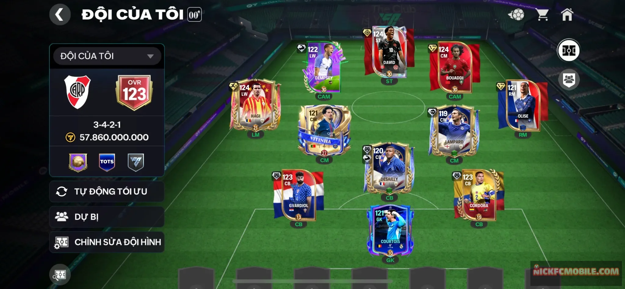 Ovr123 — 5 cầu thủ 119 dư 1k6 mảnh siêu sao, +2 rank up lên ovr124 và chưa max huy hiệu đội nào nha ae