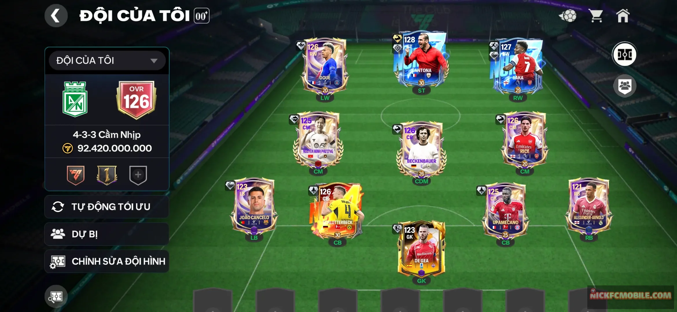 Ovr 126 có đầu tàu cantona khung ổn rank chưa full và còn nv 20k gem